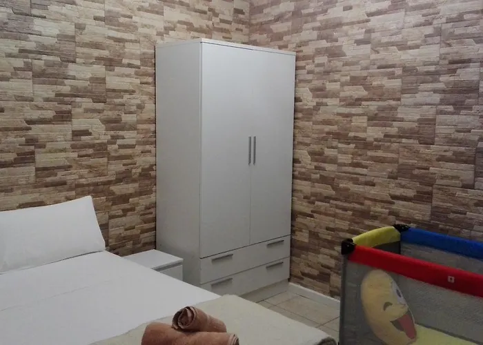 Poseidon - Hm בית הארחה 3*