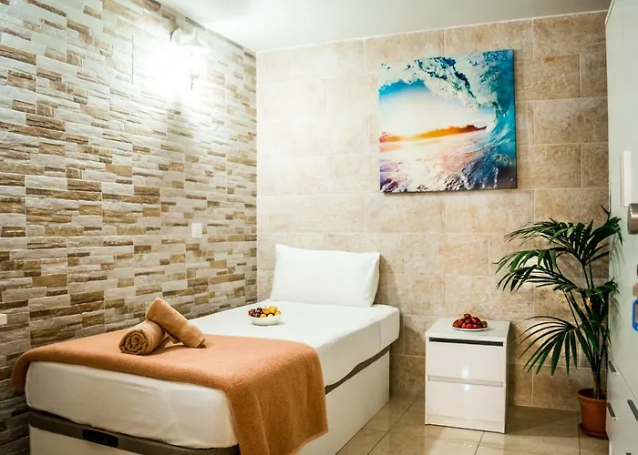 Poseidon - Hm בית הארחה 3*