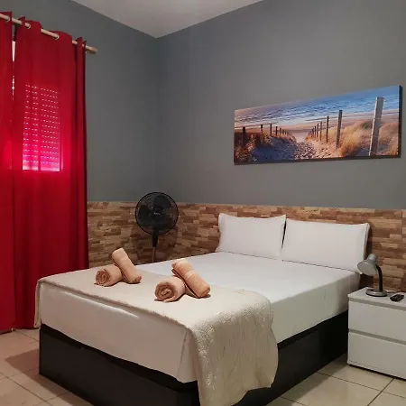 Poseidon - Hm 招待所 3*